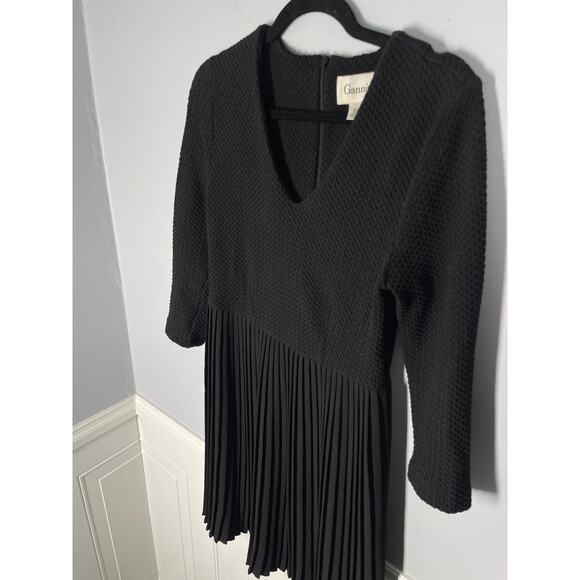 Ganni, Sz. Small, Black Fulton Dress, Textured Bodice, Pleated Skirt, Minimalist - Picture 3 of 10